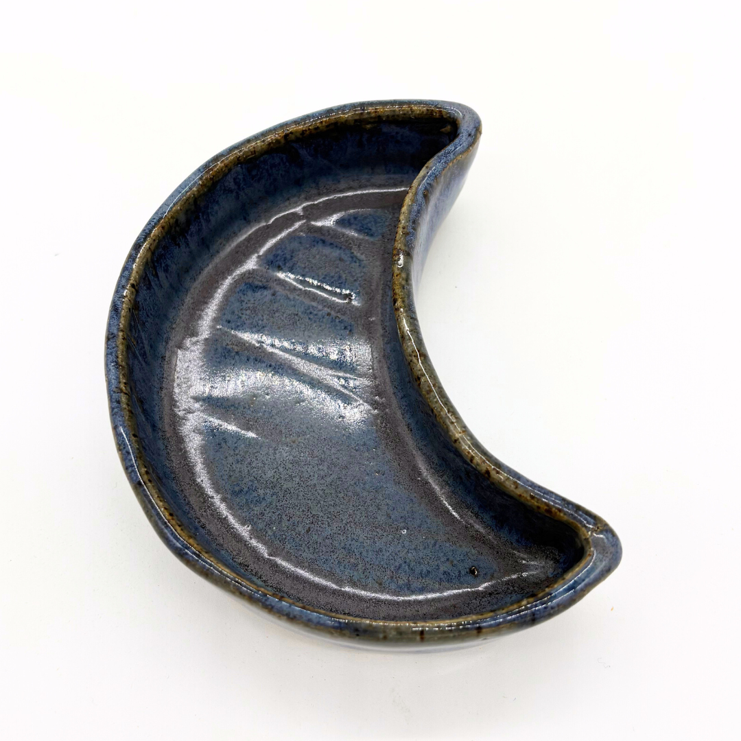 GR Pottery Forms - Wallie Crescent Moon - 4" (GRWMOON)