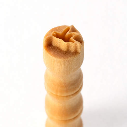 MKM Mini Round Stamp - Hummingbird (SMR-101)
