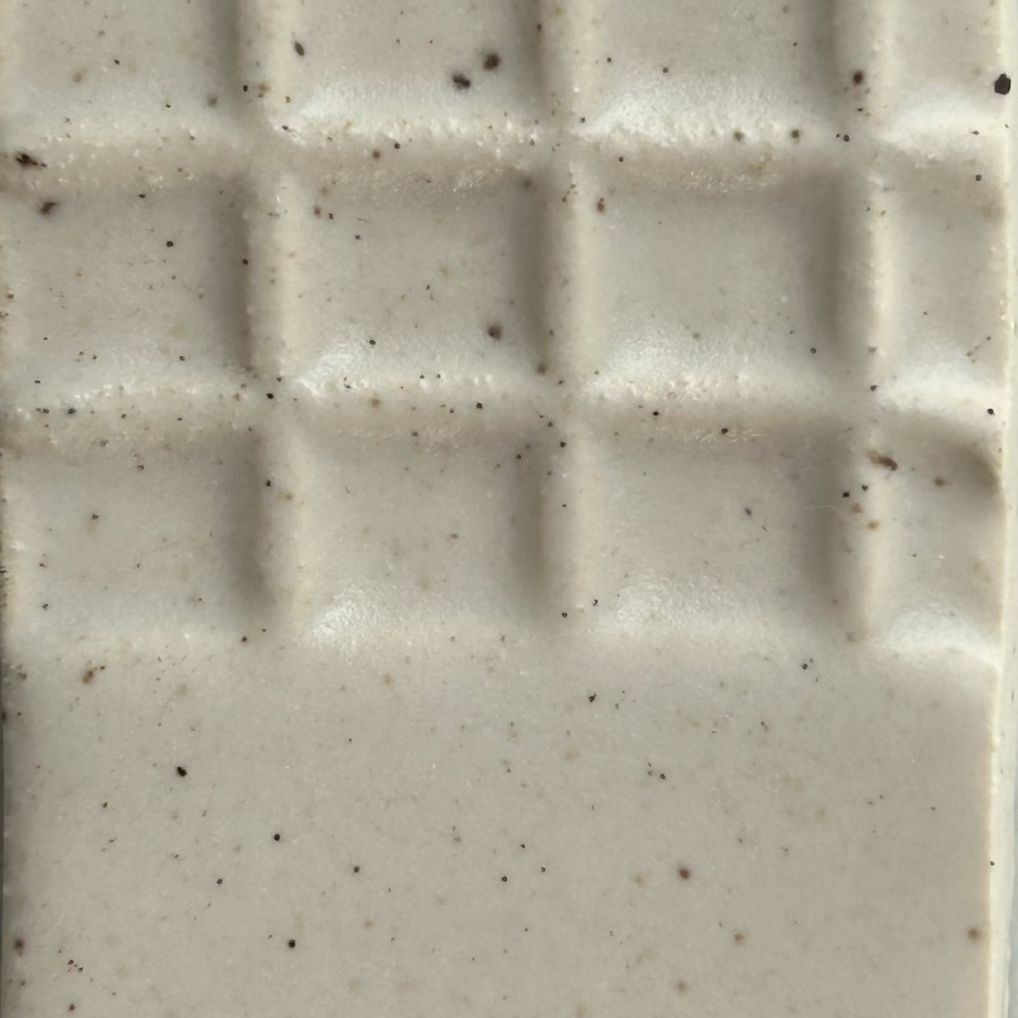 Tuckers - French Vanilla 1 KG Dry Glaze (684T)