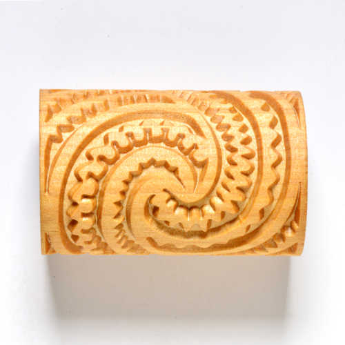 MKM Large Handle Roller Maori Spirals - 6 cm (RL-022)