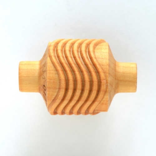 MKM Medium Handle Roller - Wavy Lines - 3 cm (RM-017)