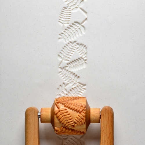 MKM Medium Handle Roller Medium - Fern Leaves - 3 cm (RM-026)