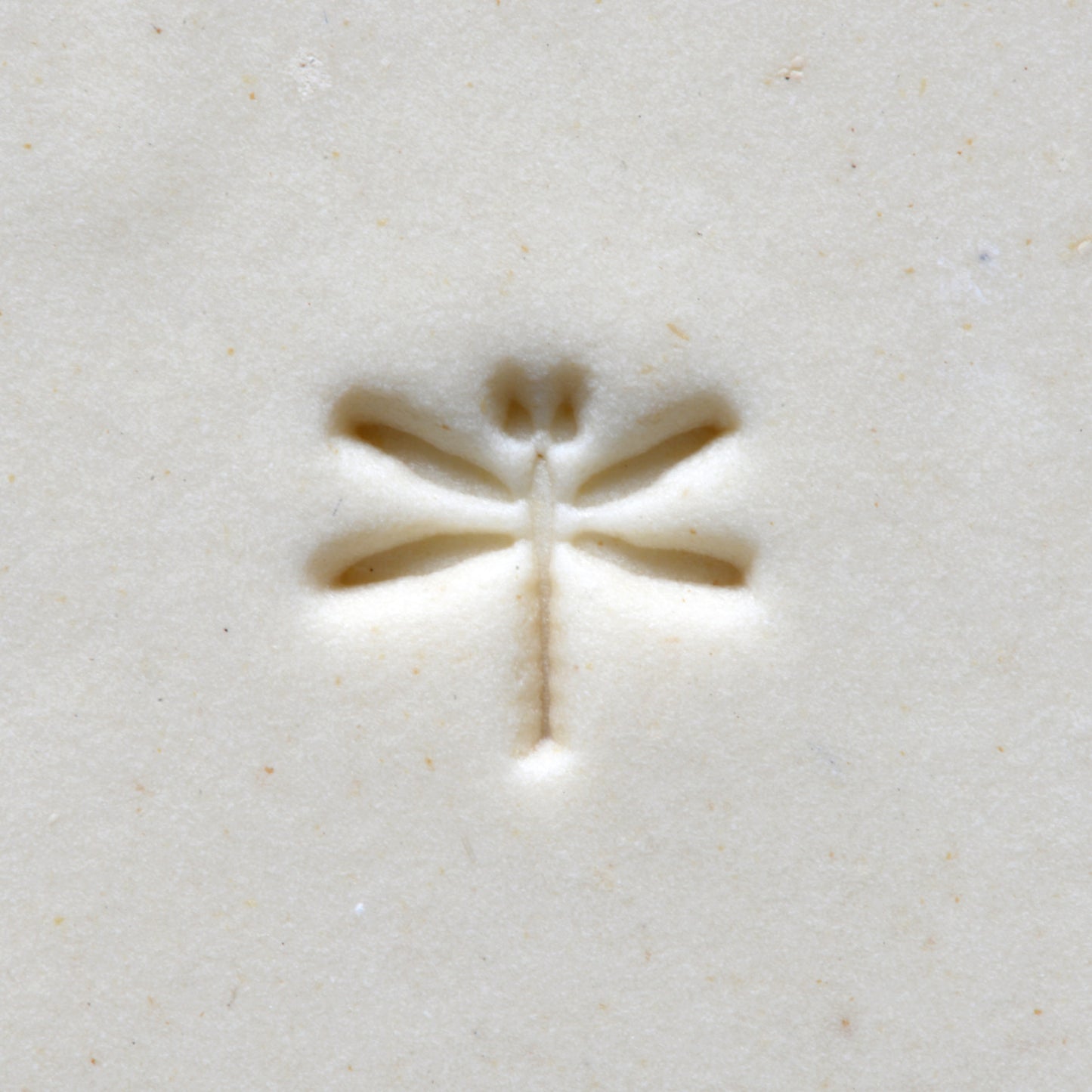 MKM Mini Round Dragonfly Stamp - 1 cm (SMR-033)
