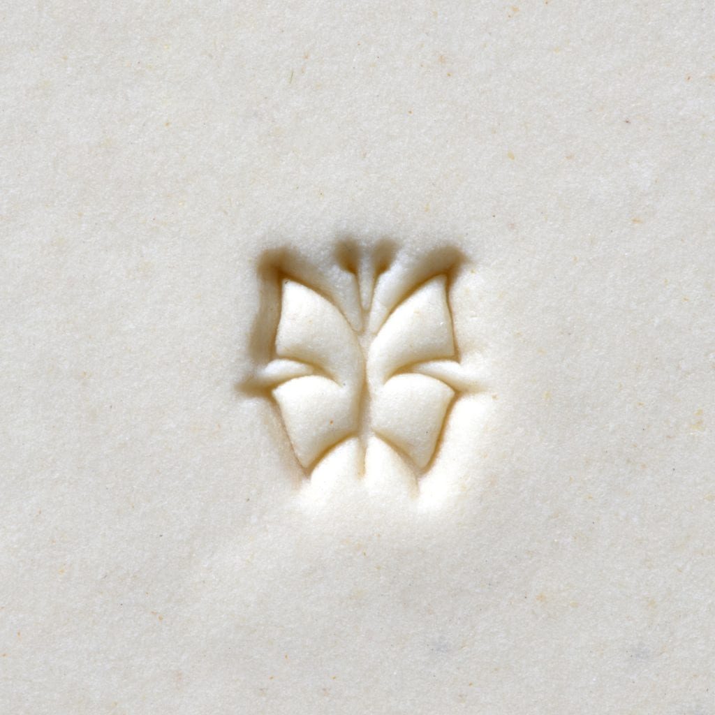 MKM Mini Round Butterfly Outline Stamp - 1 cm (SMR-038)
