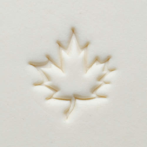 MKM Medium Round Maple Leaf Outline Stamp - 2.5 cm (SCM-054)