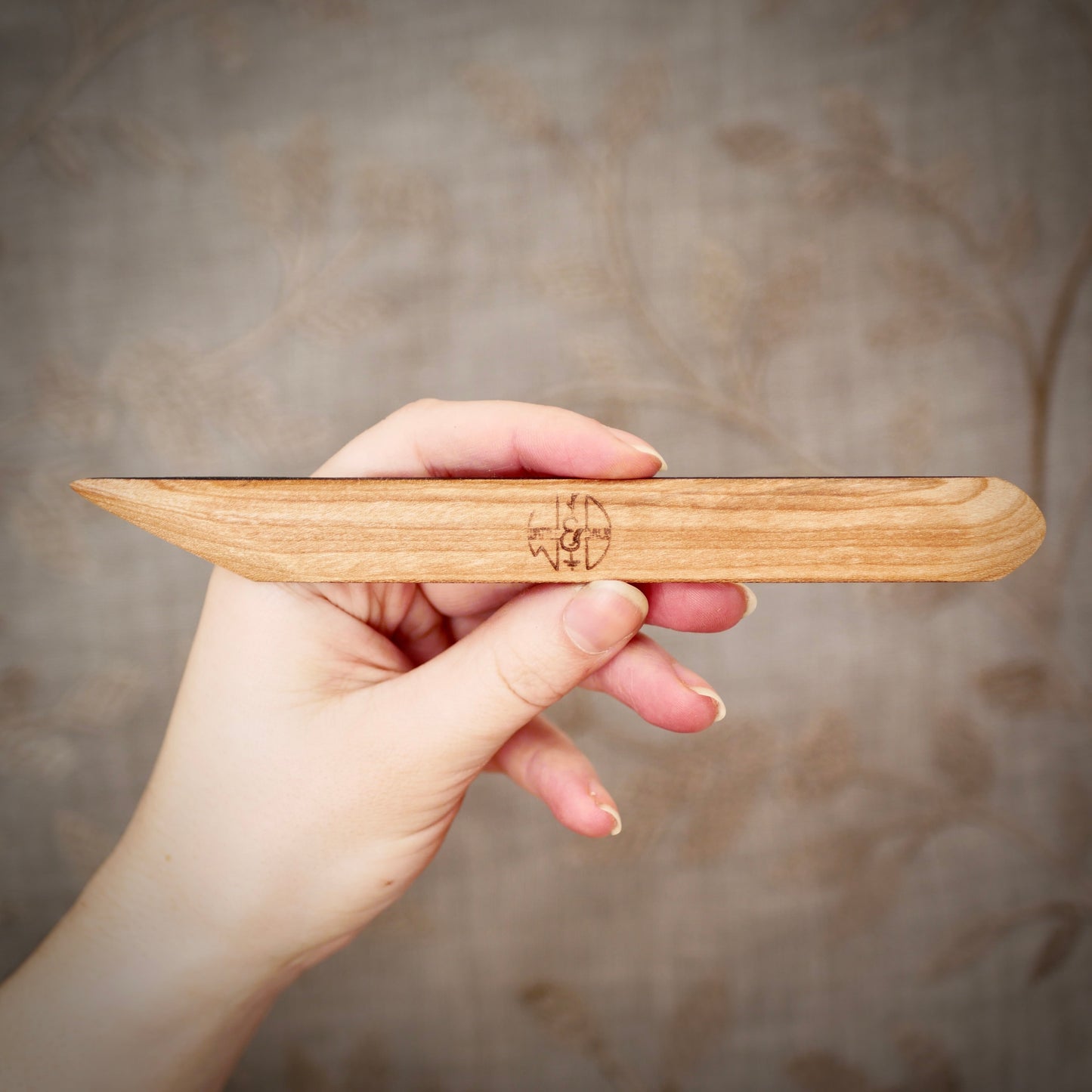 Wattle & Daub Pottery Tools - Straight Knife + Round 6.75" X 0.75" - CANADIAN MADE (WDSTRAIGHTROUND)