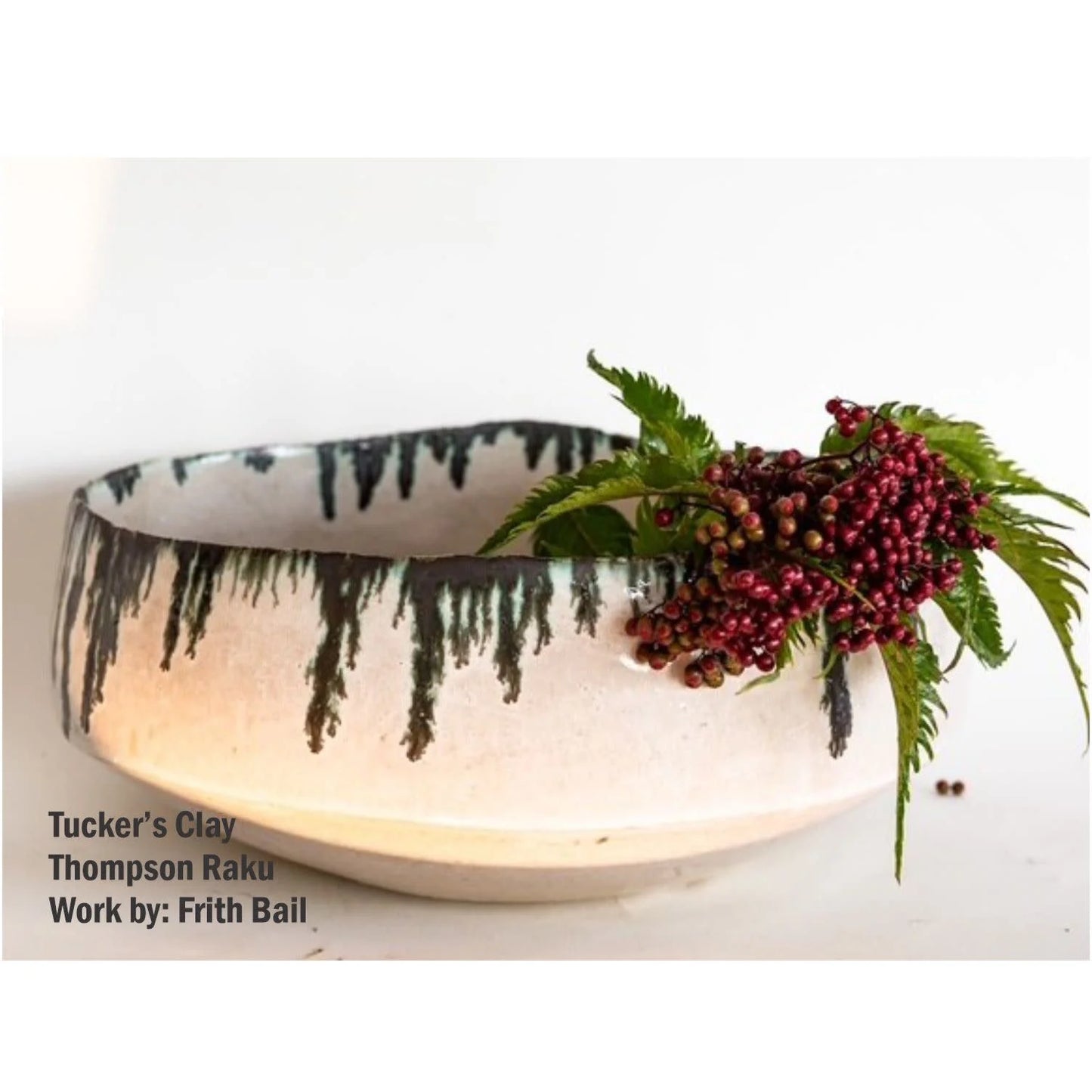Tuckers Thompson Raku - Cone 04 - 6 - 20kg (THRA)